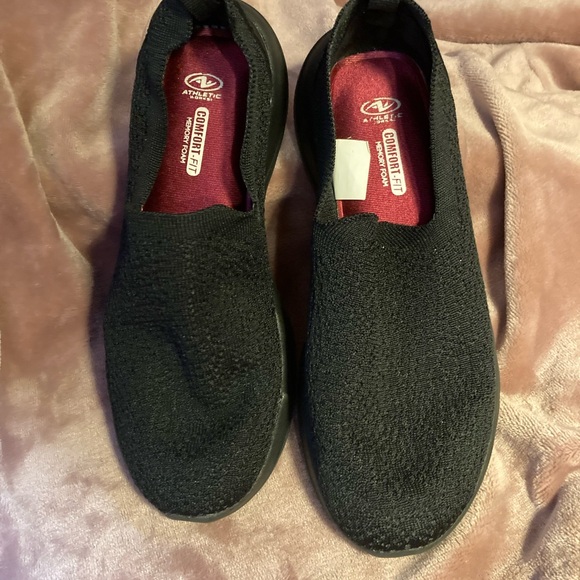 Skechers Black Women's Slip-On Athletic Shoes - Picture 5 of 6